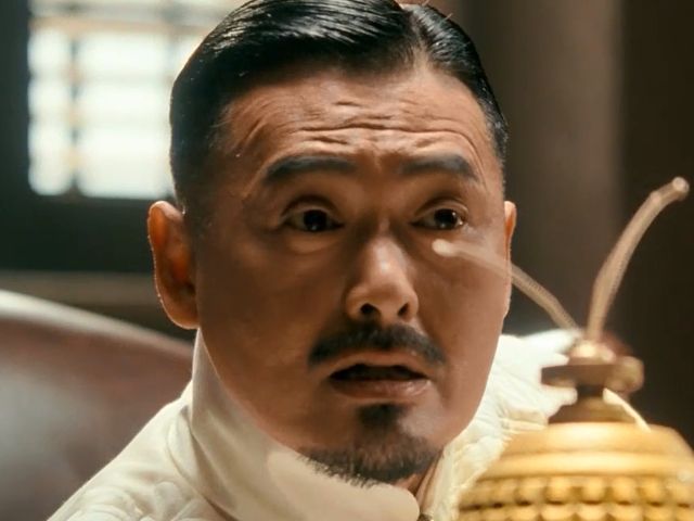 外国人看让子弹飞-老外眼中的让子弹飞：东方智慧与黑色幽默的盛宴